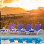 The View Lanzarote וילה *